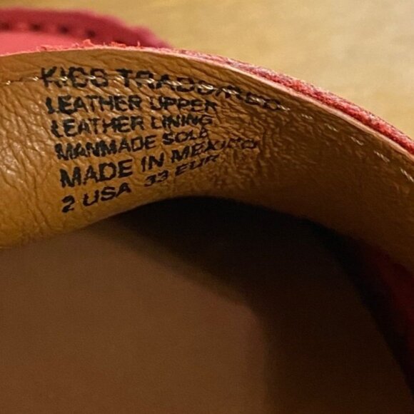 Preppy Suede Slip On Loafer Youth Girls Size 2 Red - Picture 8 of 8